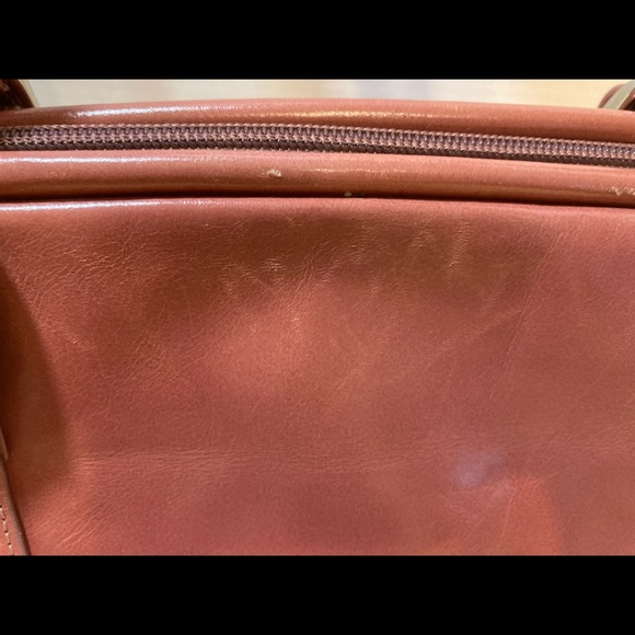 Spring Leather Shoulder Bag - Picture 6 of 7